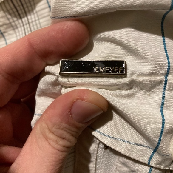 Empyre snowboarding jacket never worn and flawless. - Picture 5 of 16